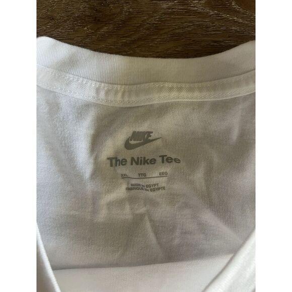 The NIKE Tee "Smooth Like... Tee" MEN'S White Crab Sole Food Tshirt XXL - Picture 3 of 3